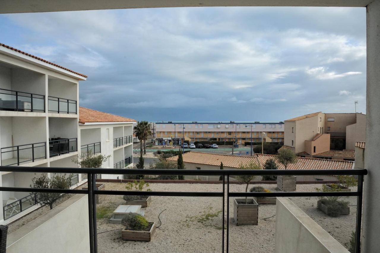 T2 moderne avec terrasse a 100m de la plage et parking sécurisé 4 PERS MAXI Saint-Pierre-la-Mer  Extérieur photo